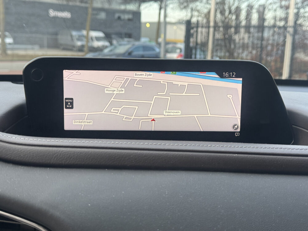 Mazda CX-30 2.0 e-SkyActiv-X M Hybrid Luxury // NAVI // LEDER // TREKHAAK // CAMERA // MEMORY SEATS // BOSE AUDIO // 16