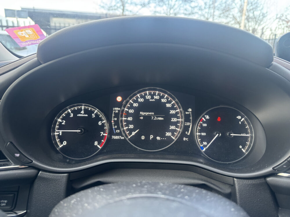 Mazda CX-30 2.0 e-SkyActiv-X M Hybrid Luxury // NAVI // LEDER // TREKHAAK // CAMERA // MEMORY SEATS // BOSE AUDIO // 21