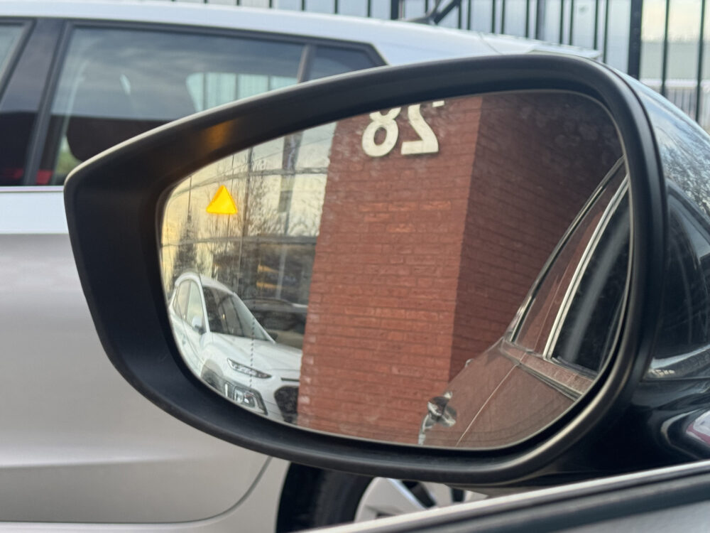 Mazda CX-30 2.0 e-SkyActiv-X M Hybrid Luxury // NAVI // LEDER // TREKHAAK // CAMERA // MEMORY SEATS // BOSE AUDIO // 27