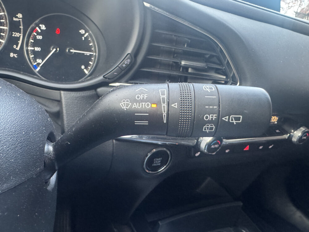 Mazda CX-30 2.0 e-SkyActiv-X M Hybrid Luxury // NAVI // LEDER // TREKHAAK // CAMERA // MEMORY SEATS // BOSE AUDIO // 30