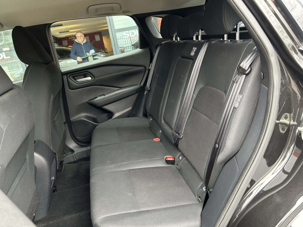 Nissan QASHQAI 1.3 MHEV Xtronic Acenta // LED // APPLE CARPLAY / ANDROID AUTO // CLIMA // CAMERA // ADAPTIVE CRUISE 26