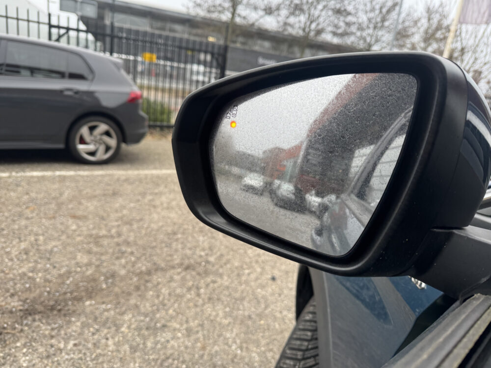 Peugeot 3008 1.6 HYbrid 225 Allure // NAVI // CAMERA // ADAPTIVE CRUISE // CLIMA // DODEN HOEK SENSOR // STOELVERWARMING // 22