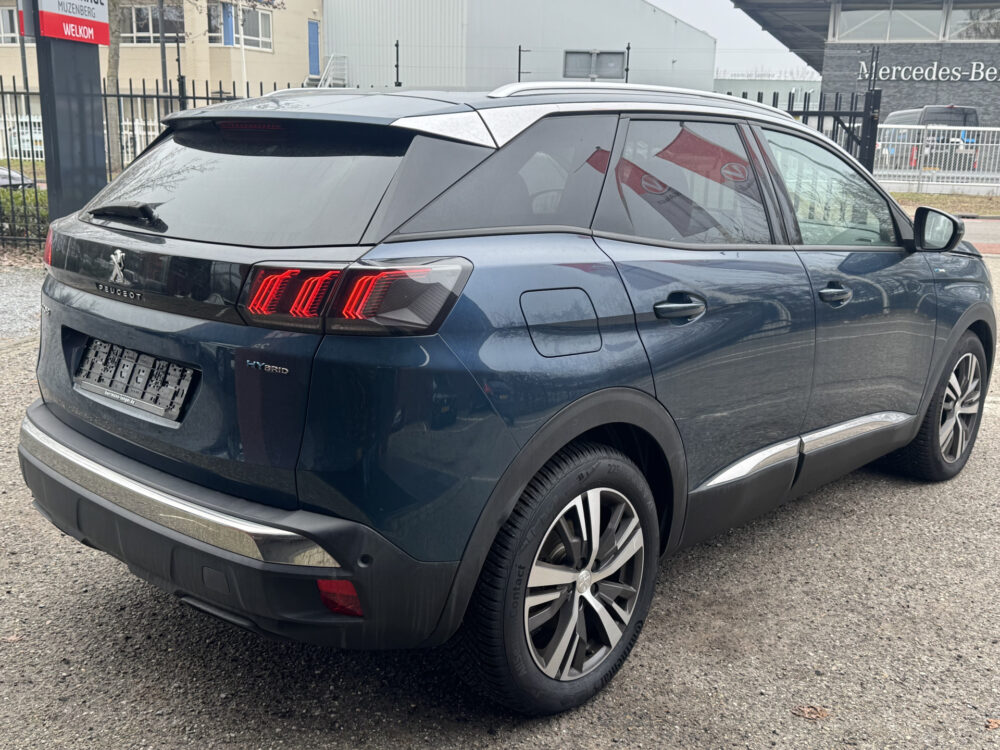 Peugeot 3008 1.6 HYbrid 225 Allure // NAVI // CAMERA // ADAPTIVE CRUISE // CLIMA // DODEN HOEK SENSOR // STOELVERWARMING // 4