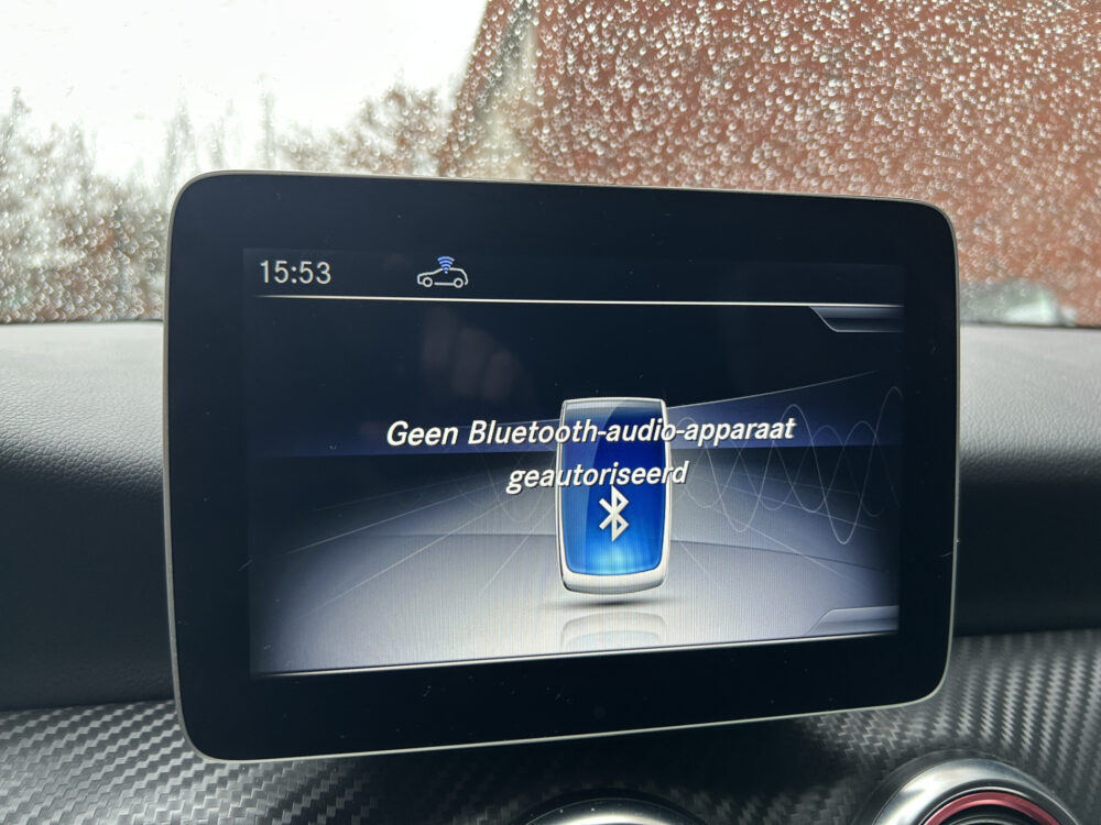 Mercedes-Benz A-Klasse 180 AMG Night pakket // FULL LED // NAVI // PANO/SCHUIFKANTELDAK // PDC V+A // CRUISE 18