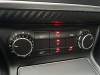 Mercedes-Benz A-Klasse 180 AMG Night pakket // FULL LED // NAVI // PANO/SCHUIFKANTELDAK // PDC V+A // CRUISE 57