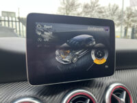 Mercedes-Benz A-Klasse 180 AMG Night pakket // FULL LED // NAVI // PANO/SCHUIFKANTELDAK // PDC V+A // CRUISE 77