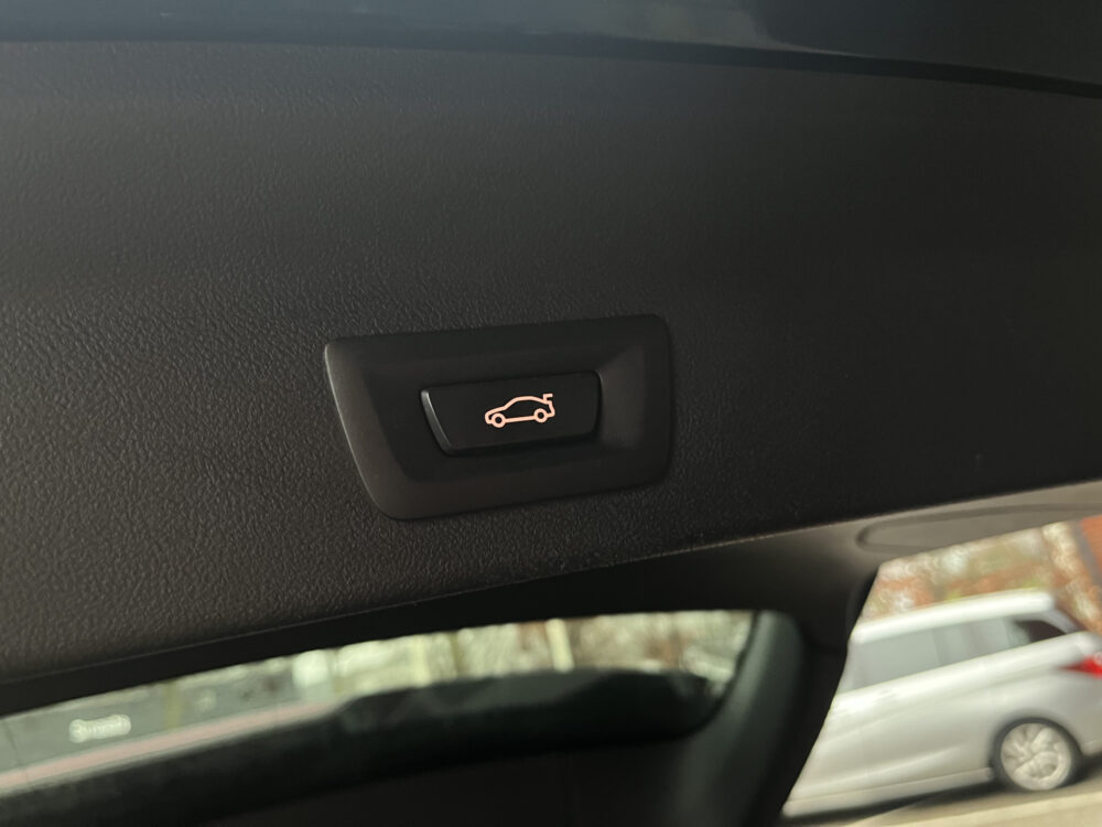 BMW iX3 High Executive 80 kWh // LEDER // ELEK.STOEL + GEHEUGEN // SCHUIF-KANTELDAK // CAMERA+SENSOREN // ELEK. KLEP // CARPLAY + NAVI / 13