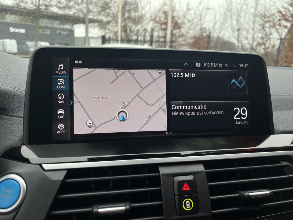 BMW iX3 High Executive 80 kWh // LEDER // ELEK.STOEL + GEHEUGEN // SCHUIF-KANTELDAK // CAMERA+SENSOREN // ELEK. KLEP // CARPLAY + NAVI / 34