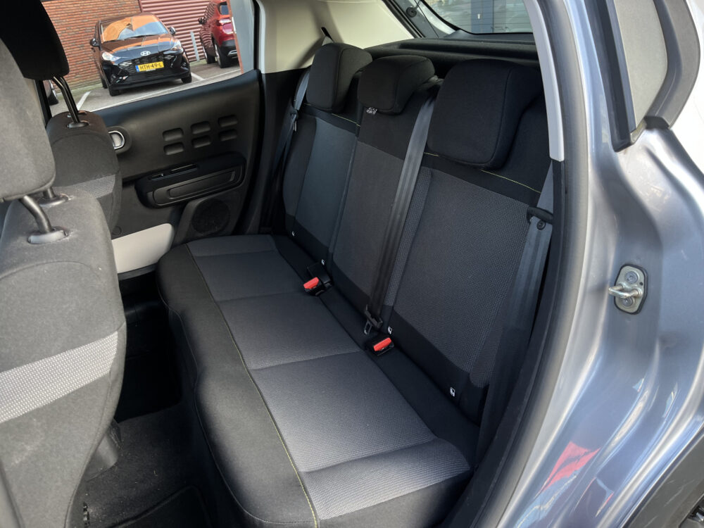 Citroën C3 1.2 PureTech Shine // DODEHOEK // CAMERA+SENSOREN // CRUISE // CLIMA // NAVI+CARPLAY // AFN. TREKHAAK // 15