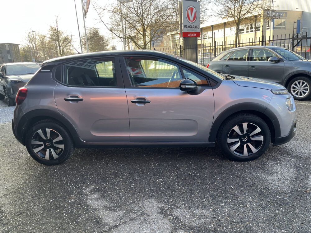 Citroën C3 1.2 PureTech Shine // DODEHOEK // CAMERA+SENSOREN // CRUISE // CLIMA // NAVI+CARPLAY // AFN. TREKHAAK // 8