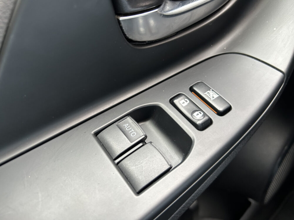 Toyota Yaris 1.5 Hybrid Energy // NAVI // CRUISE // CLIMA // PARKEERCAMERA // 22