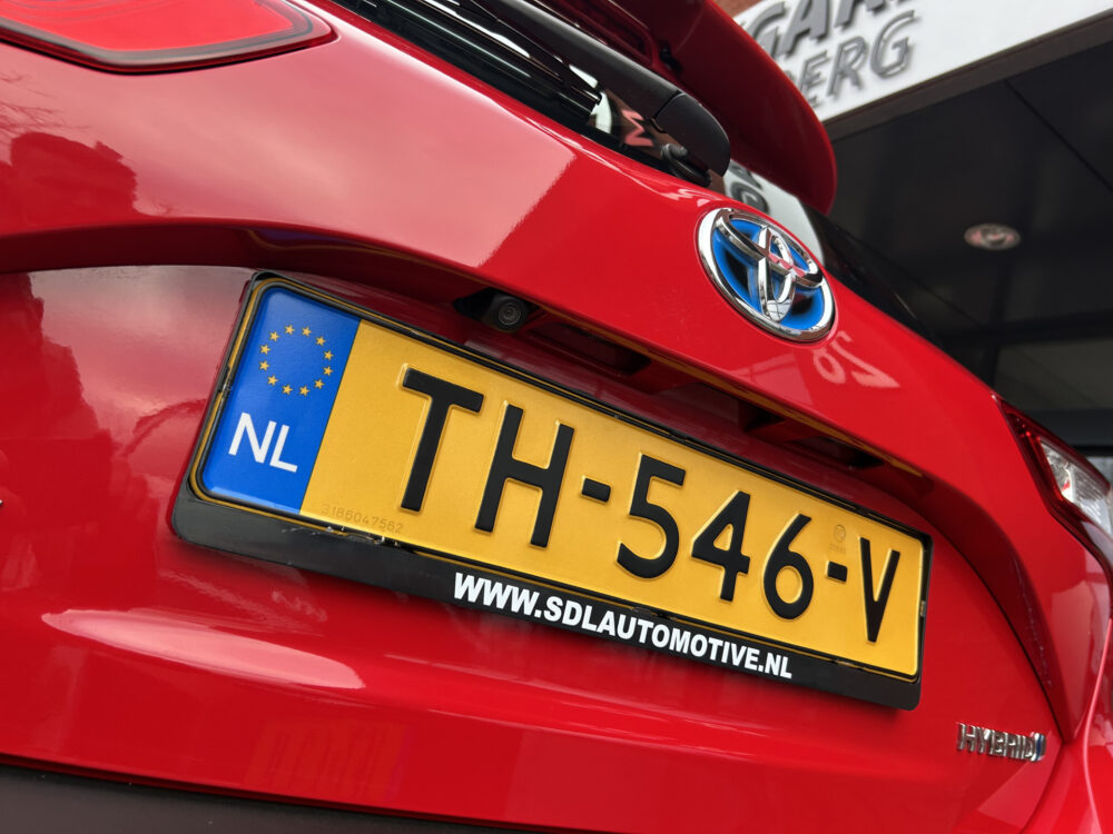 Toyota Yaris 1.5 Hybrid Energy // NAVI // CRUISE // CLIMA // PARKEERCAMERA // 31