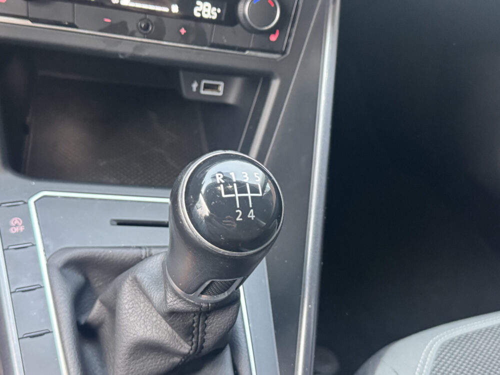 Volkswagen Polo 1.0 TSI Comfortline Business // LED // CLIMA // NAVI // PARKEERSENSOREN V+A // STOELVERWARMING // 26