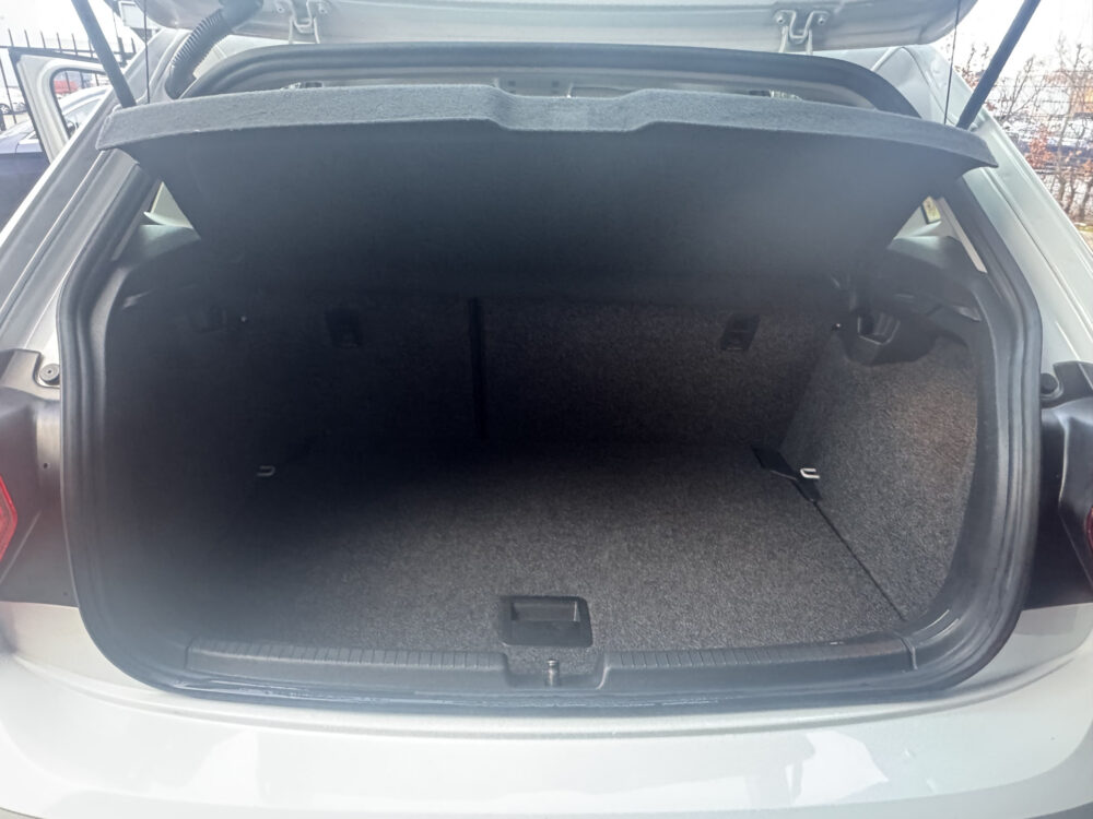 Volkswagen Polo 1.0 TSI Comfortline Business // LED // CLIMA // NAVI // PARKEERSENSOREN V+A // STOELVERWARMING // 28