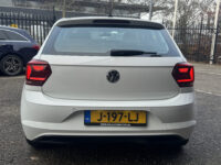 Volkswagen Polo 1.0 TSI Comfortline Business // LED // CLIMA // NAVI // PARKEERSENSOREN V+A // STOELVERWARMING // 35