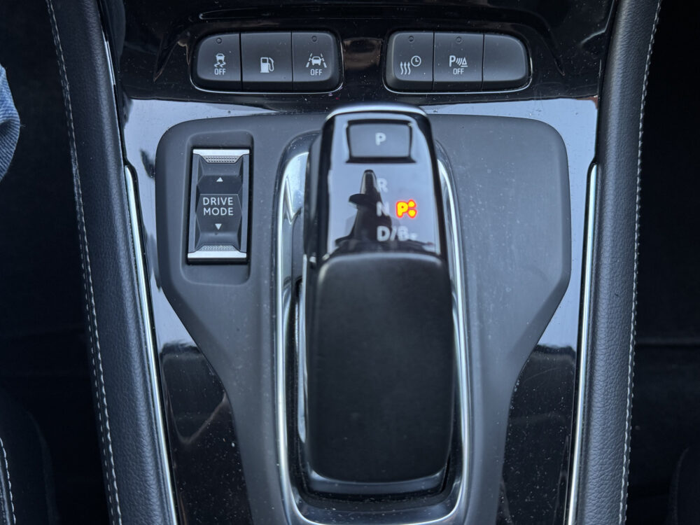 Opel Grandland X 1.6 Turbo Hybrid Business Elegance // NAVI // CLIMA // CRUISE // ELEK. ACHTERKLEP // 22