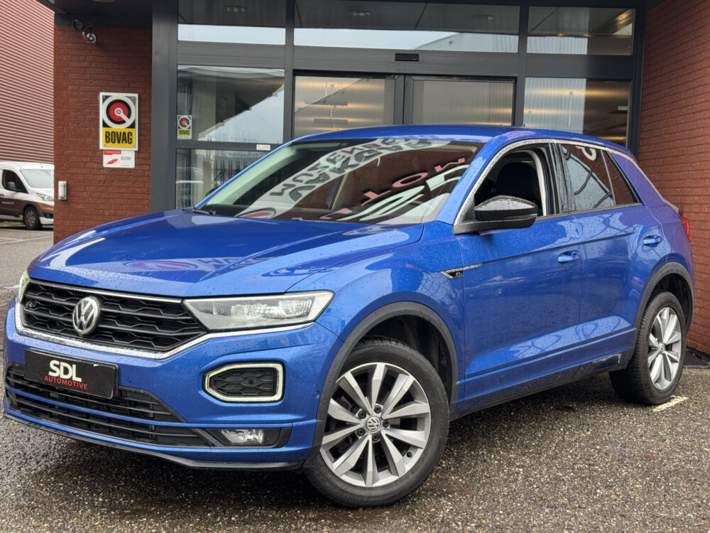 Volkswagen T-Roc 1.5 TSI Sport Business R-Line // NAVI // CAMERA // APPLE CARPLAY- ANDROID AUTO // ELEK. ACHTERKLEP // ADAPTIVE CRUISE // 1