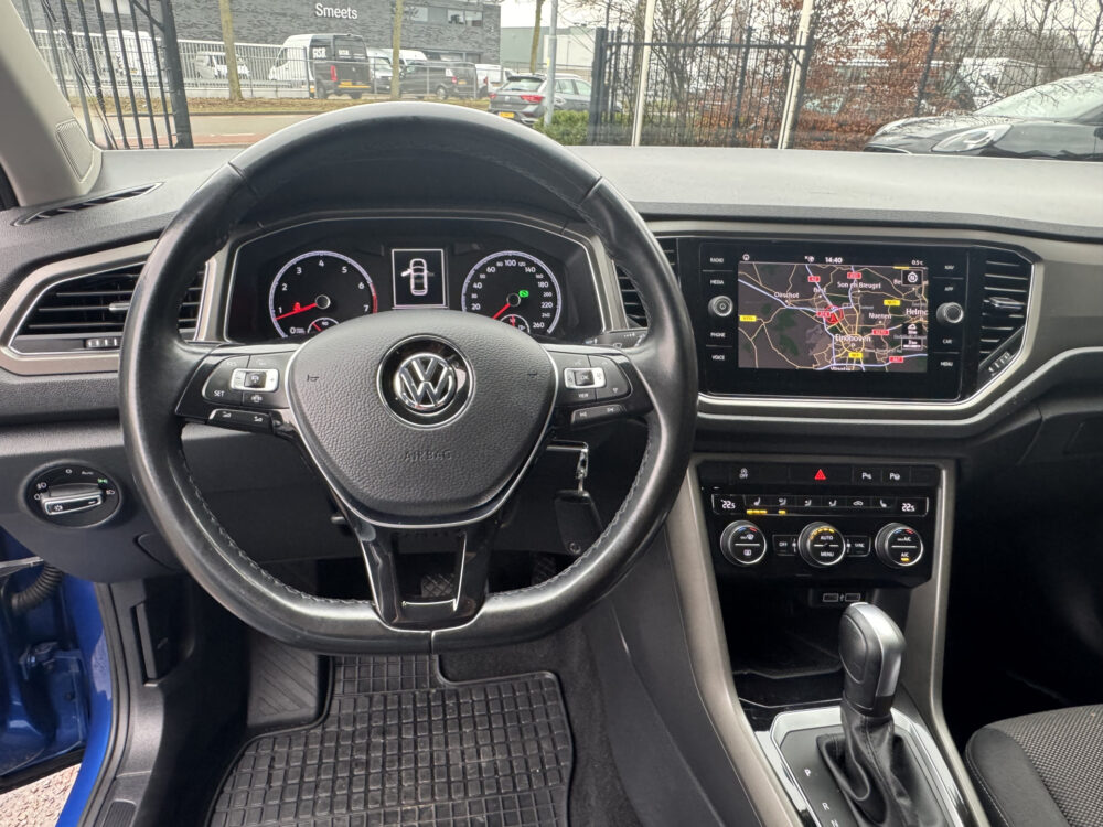 Volkswagen T-Roc 1.5 TSI Sport Business R-Line // NAVI // CAMERA // APPLE CARPLAY- ANDROID AUTO // ELEK. ACHTERKLEP // ADAPTIVE CRUISE // 11
