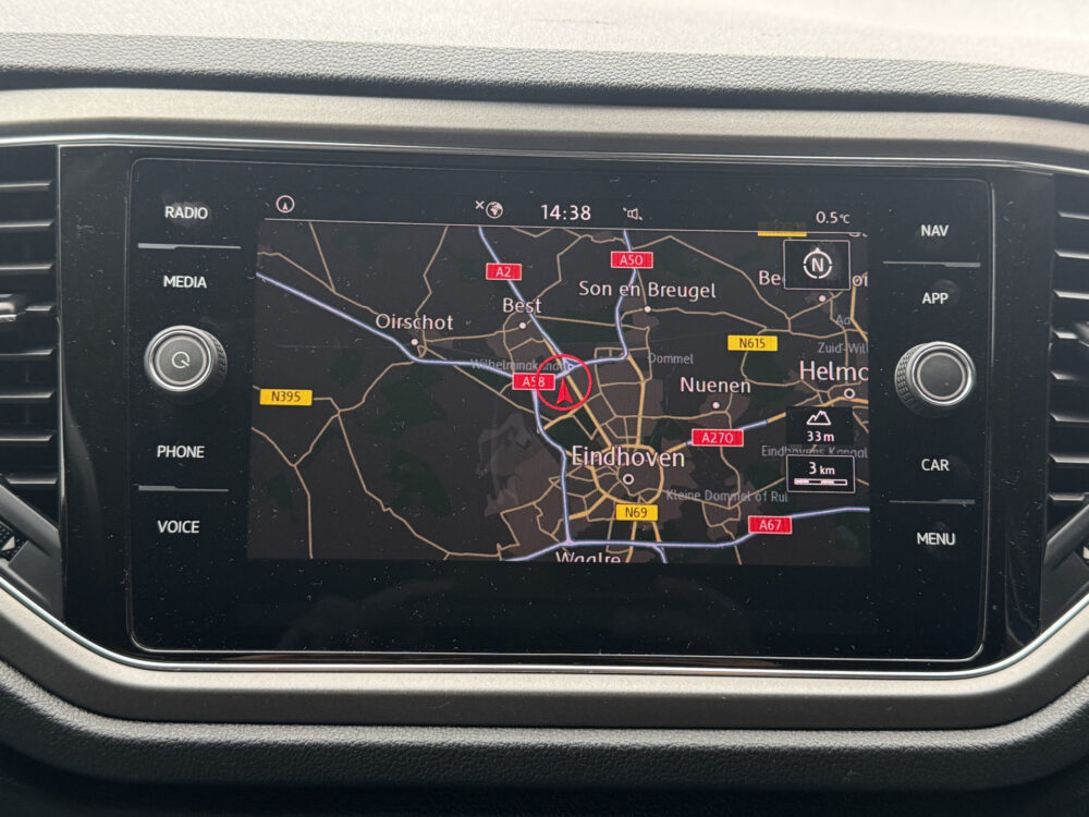 Volkswagen T-Roc 1.5 TSI Sport Business R-Line // NAVI // CAMERA // APPLE CARPLAY- ANDROID AUTO // ELEK. ACHTERKLEP // ADAPTIVE CRUISE // 14