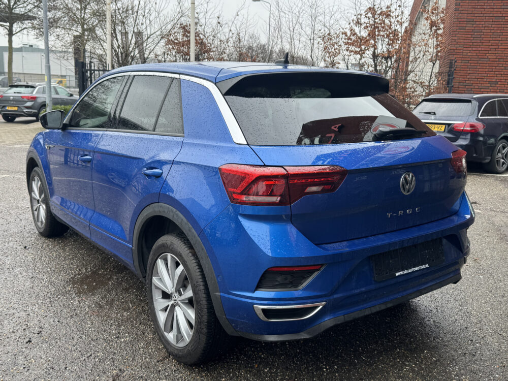 Volkswagen T-Roc 1.5 TSI Sport Business R-Line // NAVI // CAMERA // APPLE CARPLAY- ANDROID AUTO // ELEK. ACHTERKLEP // ADAPTIVE CRUISE // 3
