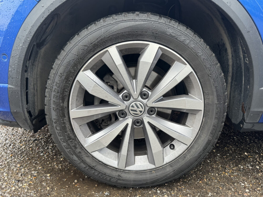 Volkswagen T-Roc 1.5 TSI Sport Business R-Line // NAVI // CAMERA // APPLE CARPLAY- ANDROID AUTO // ELEK. ACHTERKLEP // ADAPTIVE CRUISE // 8