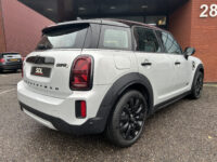 MINI Countryman 1.5 Cooper S E ALL4 Classic // FULL LED // NAVI + CARPLAY // KEYLESS // CAMERA // SHADOW LINE // STOELVERWARMING 38