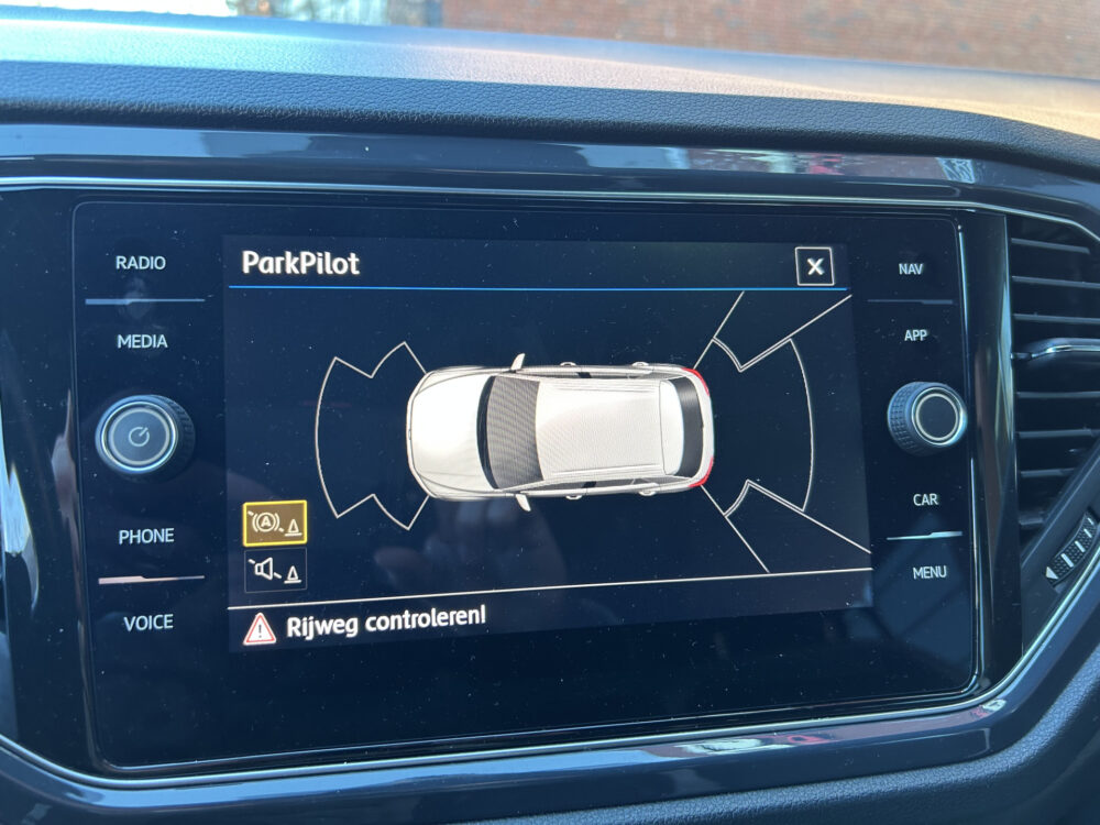 Volkswagen T-Roc 2.0 TSI 4Motion Sport Business R // FULL LED // NAVI + CARPLAY // ADAPTIVE CRUISE // PDC V+A // SFEERVERLICHTING // ELEK. KOFFER 15