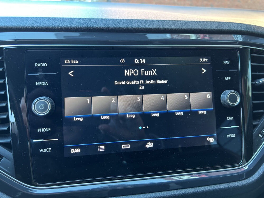 Volkswagen T-Roc 2.0 TSI 4Motion Sport Business R // FULL LED // NAVI + CARPLAY // ADAPTIVE CRUISE // PDC V+A // SFEERVERLICHTING // ELEK. KOFFER 16