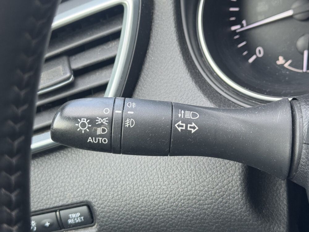 Nissan QASHQAI 1.3 DIG-T N-Connecta // NAVI // 360° CAMERA // CLIMA // CRUISE // TREKHAAK!! // PANO DAK // 19