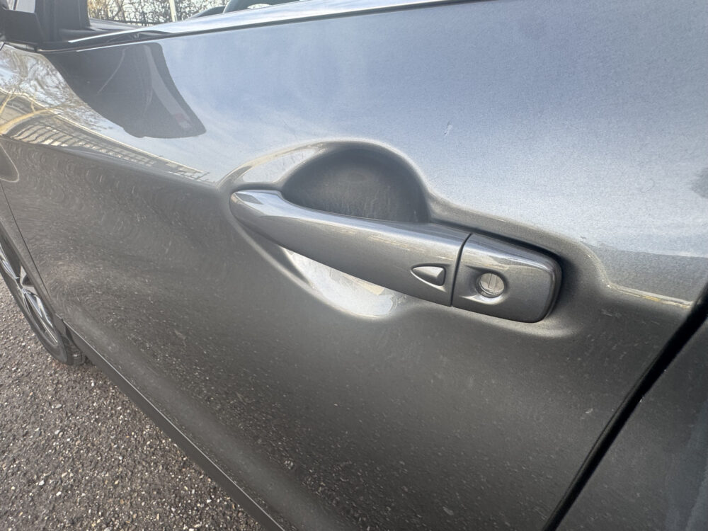 Nissan QASHQAI 1.3 DIG-T N-Connecta // NAVI // 360° CAMERA // CLIMA // CRUISE // TREKHAAK!! // PANO DAK // 25