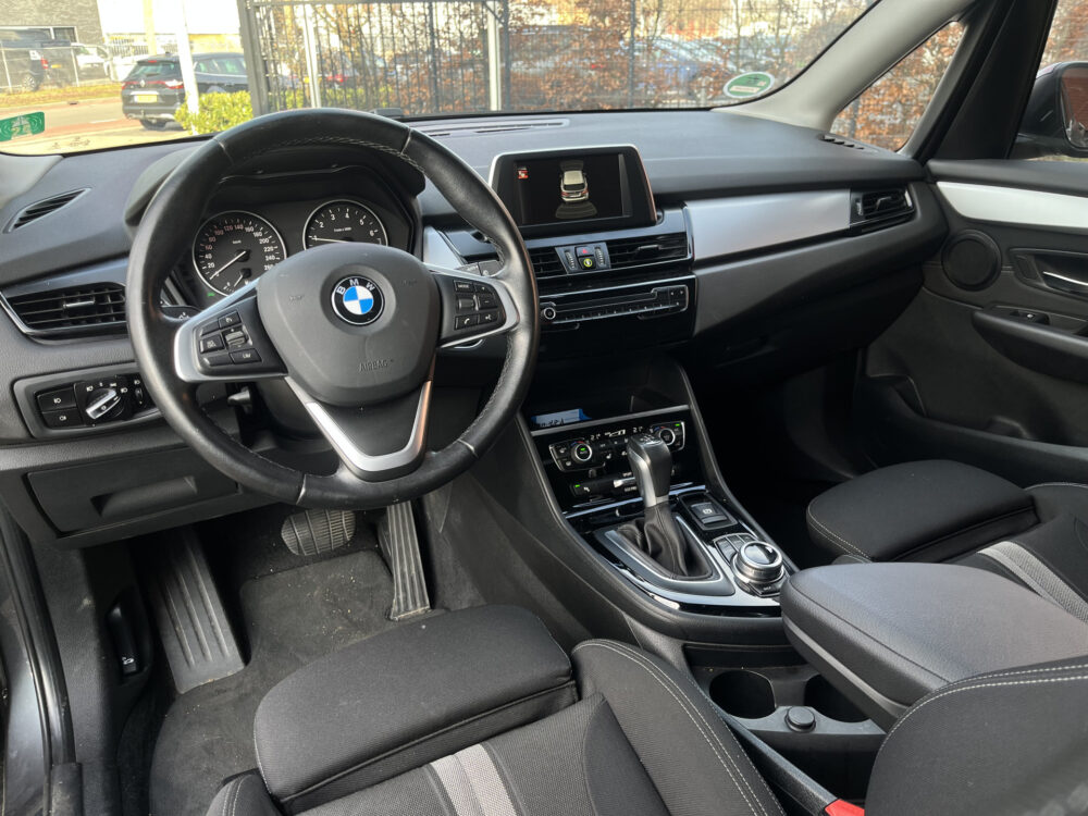BMW 2 Serie Active Tourer 218i Centennial Executive // NAVI // CRUISE CONTROL // CLIMA // PARKEERSENSOREN V+A // 13