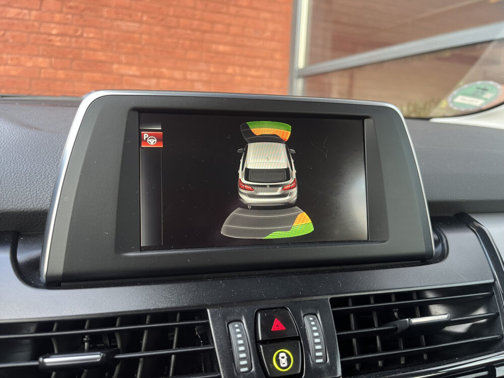 BMW 2 Serie Active Tourer 218i Centennial Executive // NAVI // CRUISE CONTROL // CLIMA // PARKEERSENSOREN V+A // 26