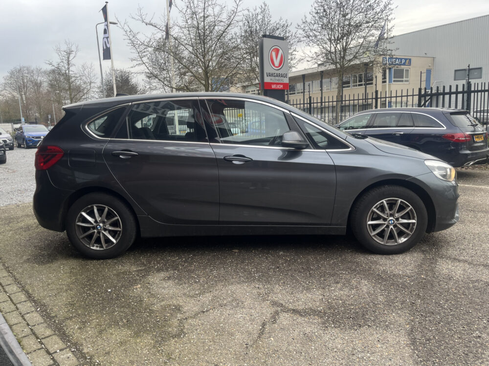 BMW 2 Serie Active Tourer 218i Centennial Executive // NAVI // CRUISE CONTROL // CLIMA // PARKEERSENSOREN V+A // 6