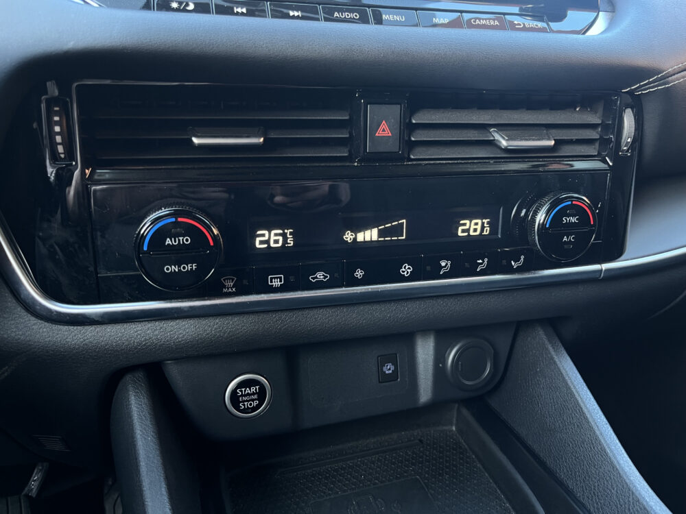 Nissan QASHQAI 1.3 MHEV Xtronic Acenta // LED // APPLE CARPLAY / ANDROID AUTO // CLIMA // CAMERA // ADAPTIVE CRUISE 26