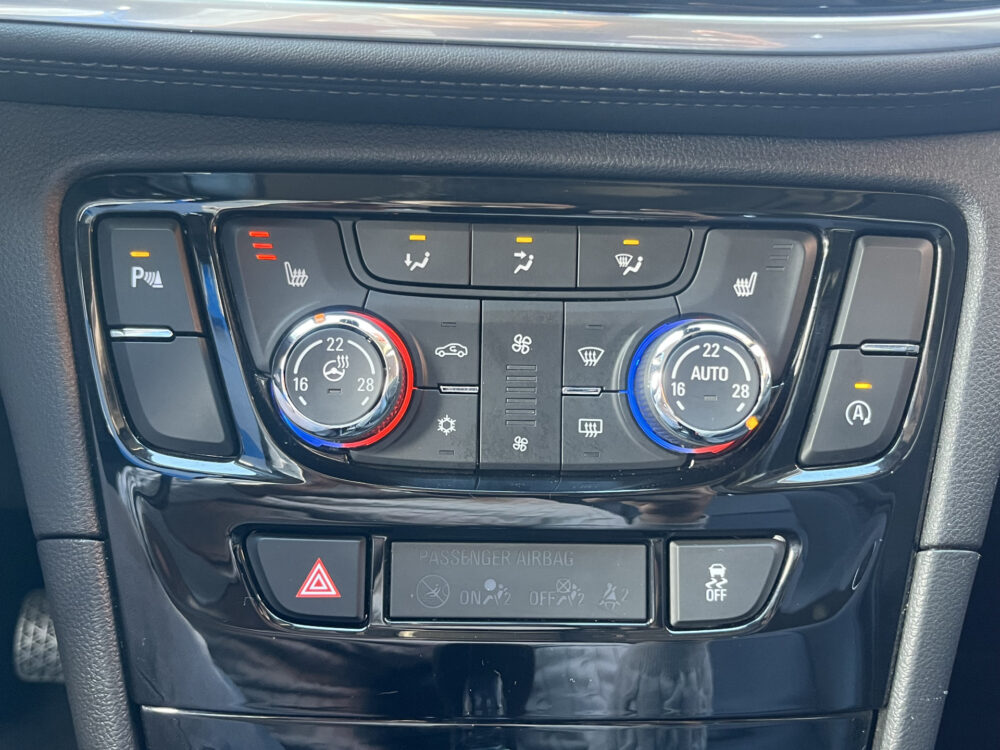 Opel Mokka X 1.4 Turbo Innovation // LED // NAVI + CARPLAY // CAMERA // PDC V+A // STOEL + STUURWIELVERWARMING // LEDER // TREKHAAK!! 19