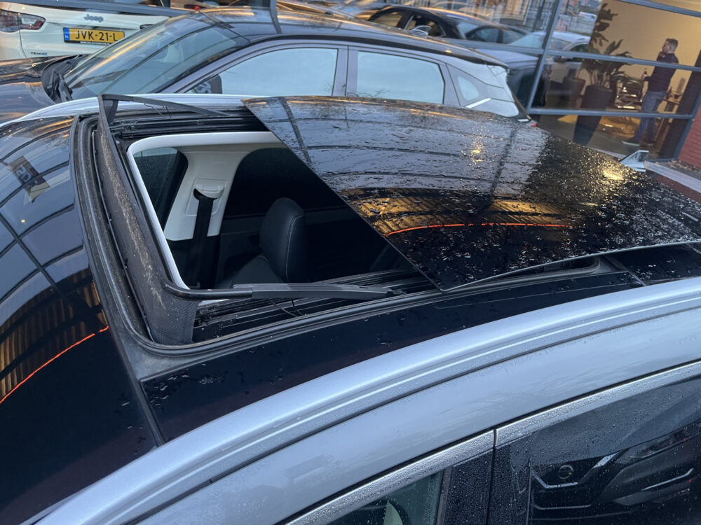 Ford Kuga 2.5 PHEV Titanium X // TREKHAAK!! // SCHUIF-KANTELDAK // ELEK.STOELEN+KLEP // B&O SOUND // DODEHOEK // HEAD-UP DISPLAY // WINTER 14