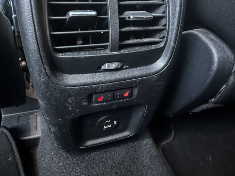 Ford Kuga 2.5 PHEV Titanium X // TREKHAAK!! // SCHUIF-KANTELDAK // ELEK.STOELEN+KLEP // B&O SOUND // DODEHOEK // HEAD-UP DISPLAY // WINTER 19