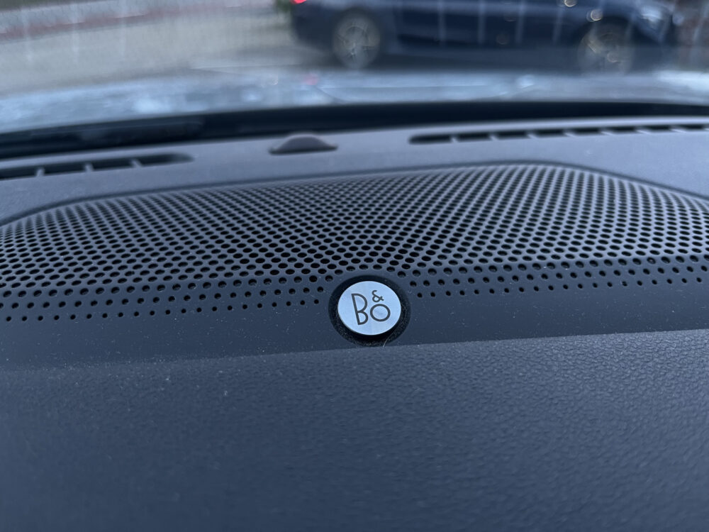 Ford Kuga 2.5 PHEV Titanium X // TREKHAAK!! // SCHUIF-KANTELDAK // ELEK.STOELEN+KLEP // B&O SOUND // DODEHOEK // HEAD-UP DISPLAY // WINTER 28