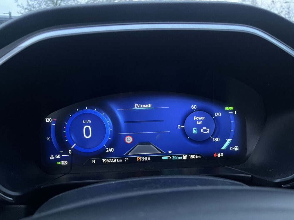 Ford Kuga 2.5 PHEV Titanium X // TREKHAAK!! // SCHUIF-KANTELDAK // ELEK.STOELEN+KLEP // B&O SOUND // DODEHOEK // HEAD-UP DISPLAY // WINTER 34