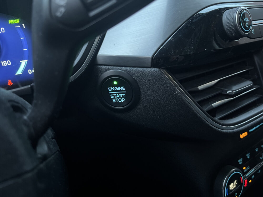 Ford Kuga 2.5 PHEV Titanium X // TREKHAAK!! // SCHUIF-KANTELDAK // ELEK.STOELEN+KLEP // B&O SOUND // DODEHOEK // HEAD-UP DISPLAY // WINTER 41