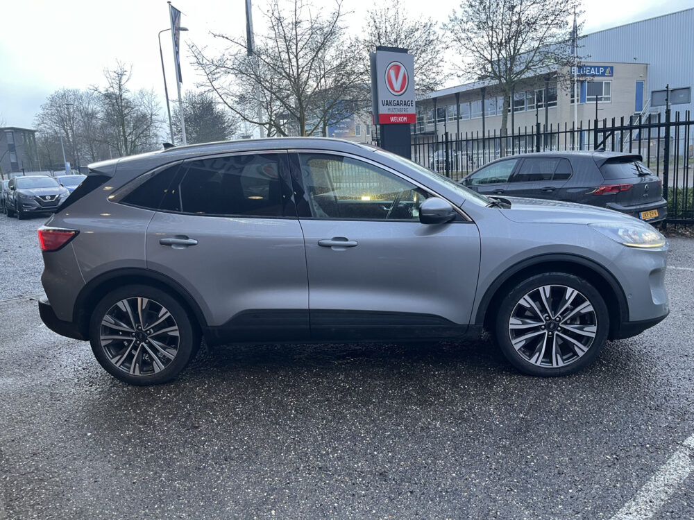 Ford Kuga 2.5 PHEV Titanium X // TREKHAAK!! // SCHUIF-KANTELDAK // ELEK.STOELEN+KLEP // B&O SOUND // DODEHOEK // HEAD-UP DISPLAY // WINTER 5