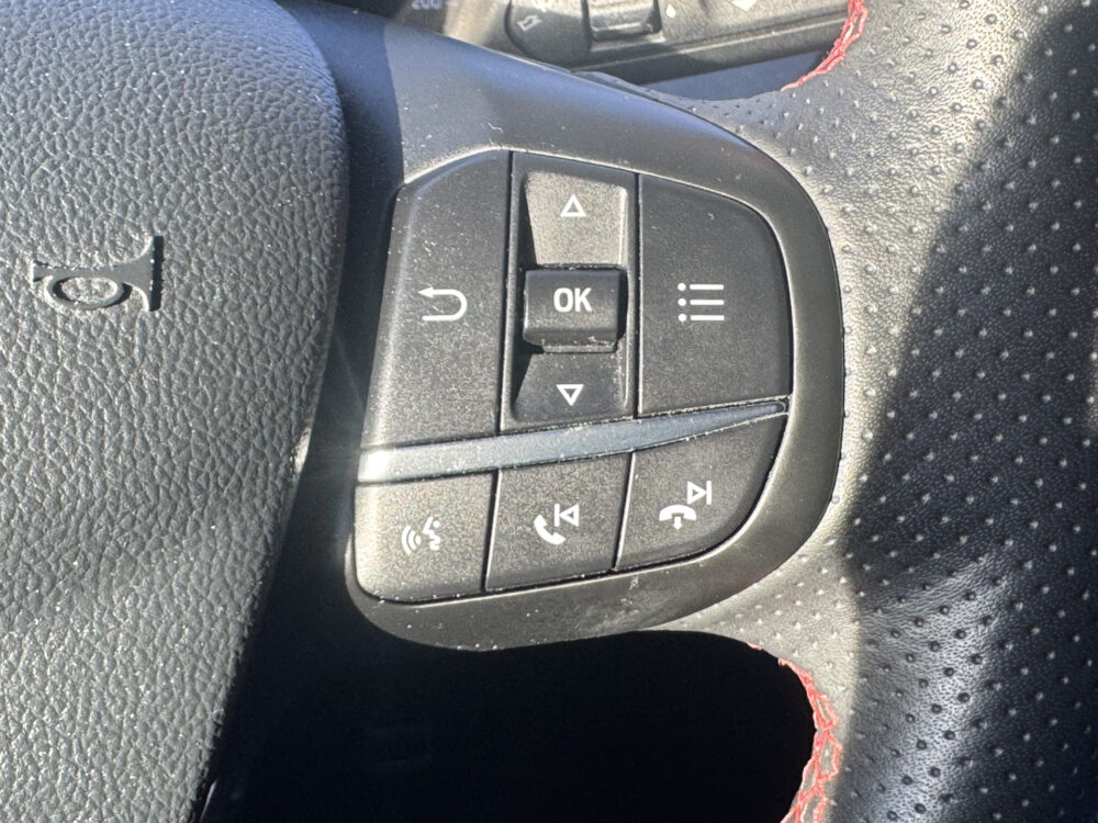 Ford FOCUS Wagon 1.5 EcoBoost ST Line Business // NAVI // PDC V+A // CLIMA // STOELVERWARMING // ADAPTIVE CRUISE // 10