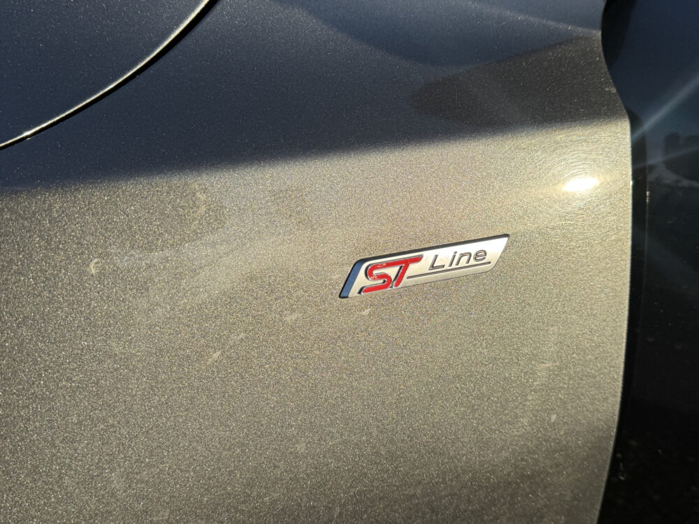 Ford FOCUS Wagon 1.5 EcoBoost ST Line Business // NAVI // PDC V+A // CLIMA // STOELVERWARMING // ADAPTIVE CRUISE // 23