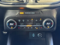 Ford FOCUS Wagon 1.5 EcoBoost ST Line Business // NAVI // PDC V+A // CLIMA // STOELVERWARMING // ADAPTIVE CRUISE // 44