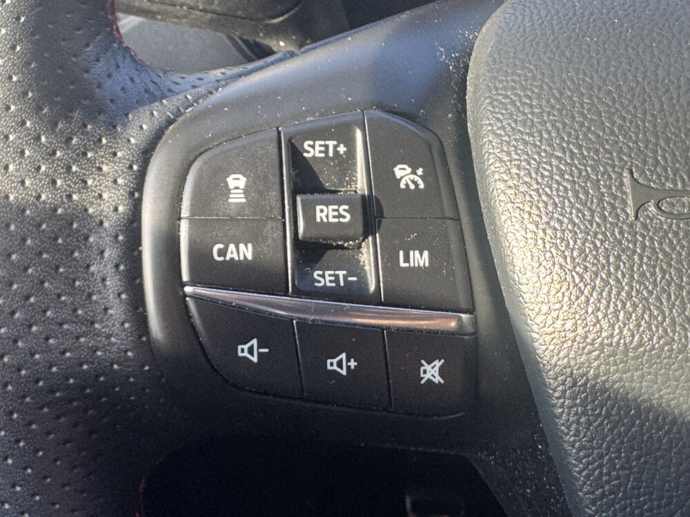 Ford FOCUS Wagon 1.5 EcoBoost ST Line Business // NAVI // PDC V+A // CLIMA // STOELVERWARMING // ADAPTIVE CRUISE // 9