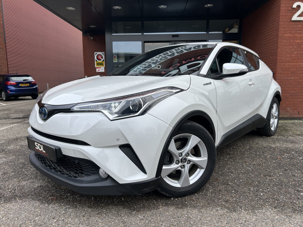 Toyota C-HR 1.8 Hybrid Dynamic // KEYLESS // LED // NAVI // CAMERA // PDC V+A // ADAPTIVE CRUISE // TREKHAAK!! 1