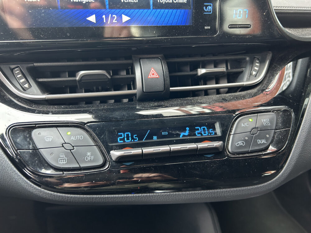 Toyota C-HR 1.8 Hybrid Dynamic // KEYLESS // LED // NAVI // CAMERA // PDC V+A // ADAPTIVE CRUISE // TREKHAAK!! 18