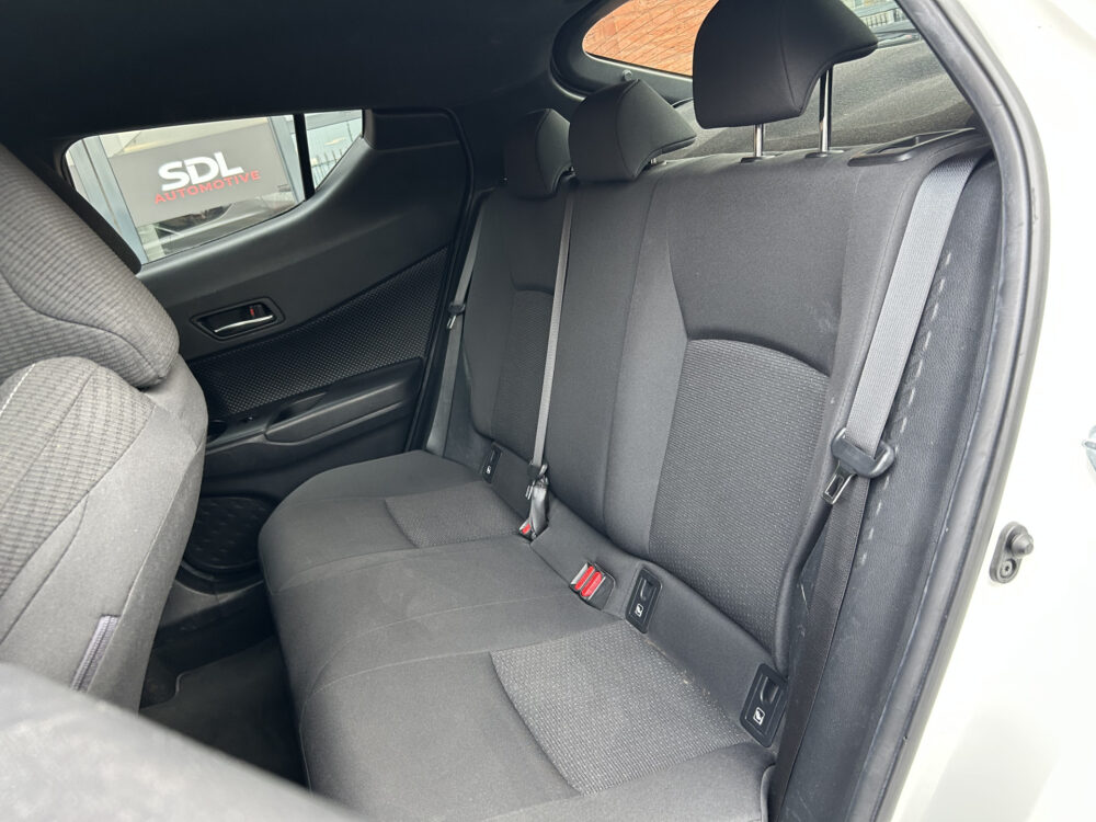 Toyota C-HR 1.8 Hybrid Dynamic // KEYLESS // LED // NAVI // CAMERA // PDC V+A // ADAPTIVE CRUISE // TREKHAAK!! 28