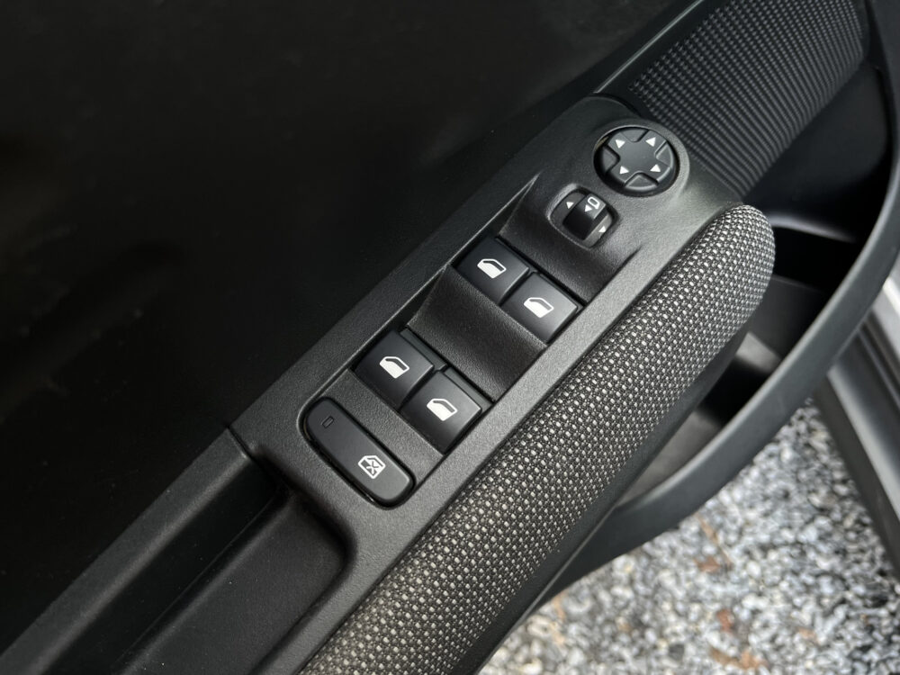 Citroën C3 Aircross 1.2 PureTech S&S Feel // CRUISE CONTROL // AIRCO // NAVI // APPLE-ANDROID AUTO // PARKEERSENSOREN // 16