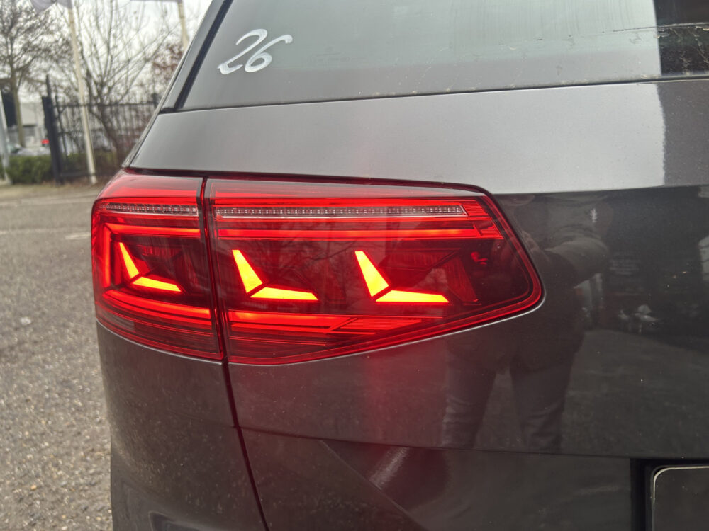 Volkswagen Passat Variant 1.4 TSI PHEV GTE Business // PANO/SCHUIFKANTELDAK // FULL LED // NAVI + CARPLAY // ADAPTIVE CRUISE // ELEK. TREKHAAK //  39